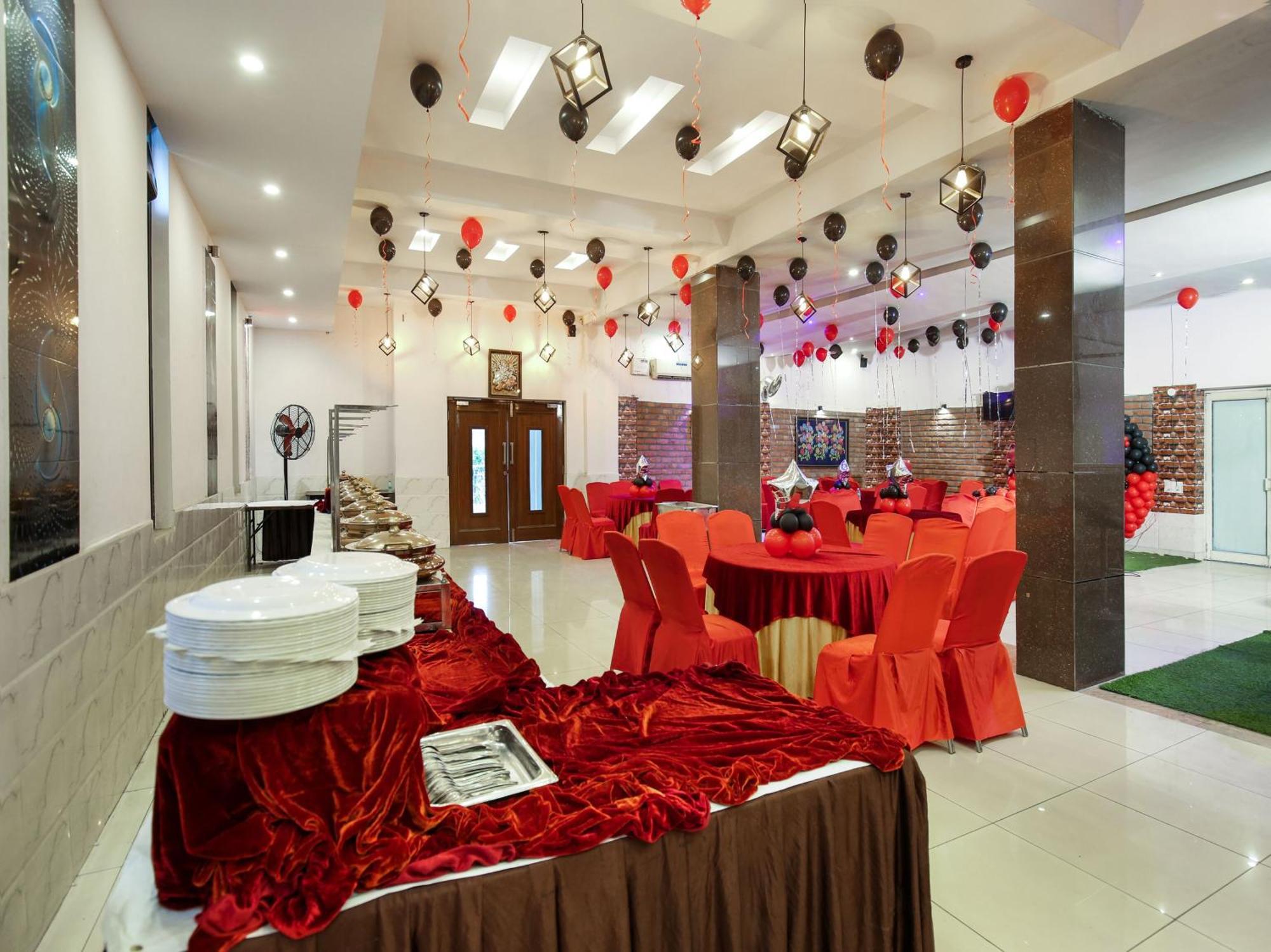 Oyo Flagship Hotel Le Aley Regency Ludhiana Exterior foto
