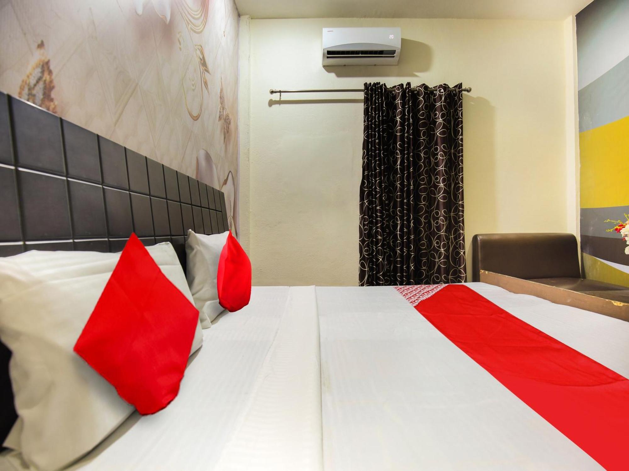 Oyo Flagship Hotel Le Aley Regency Ludhiana Exterior foto