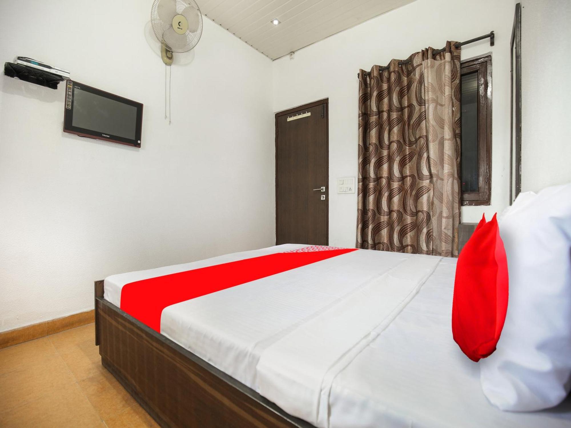 Oyo Flagship Hotel Le Aley Regency Ludhiana Exterior foto
